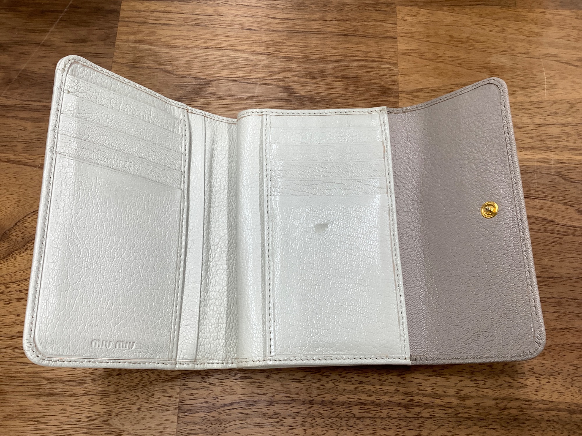 新入荷ご紹介♪】MIU MIU（ミュウミュウ）財布＆フラグメント
