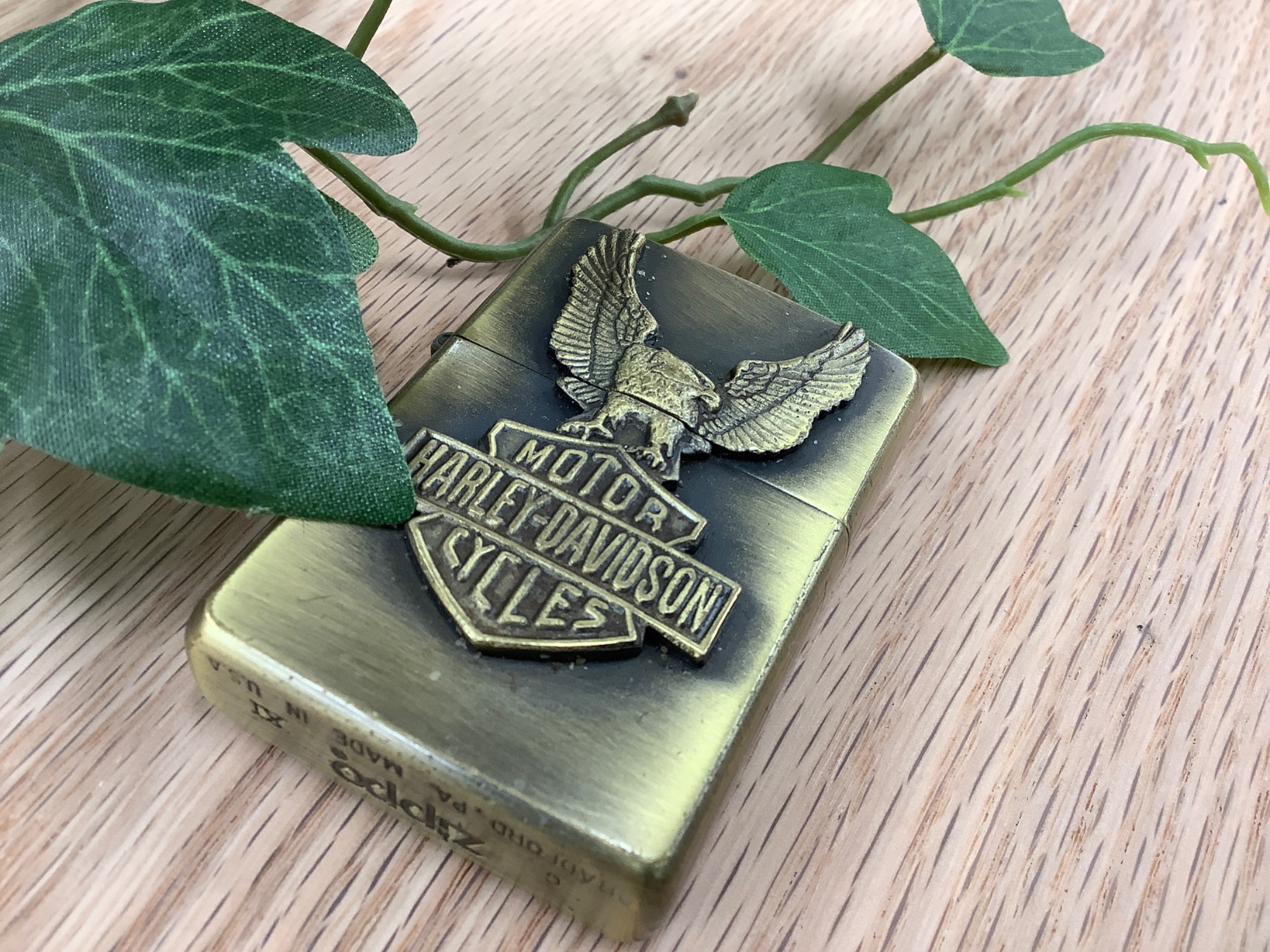 zi 74　ハーレーダビッドソン　ゴールド　ジッポー Amazon.com: Zippo HDP-17 Harley Davidson Lighter Japan