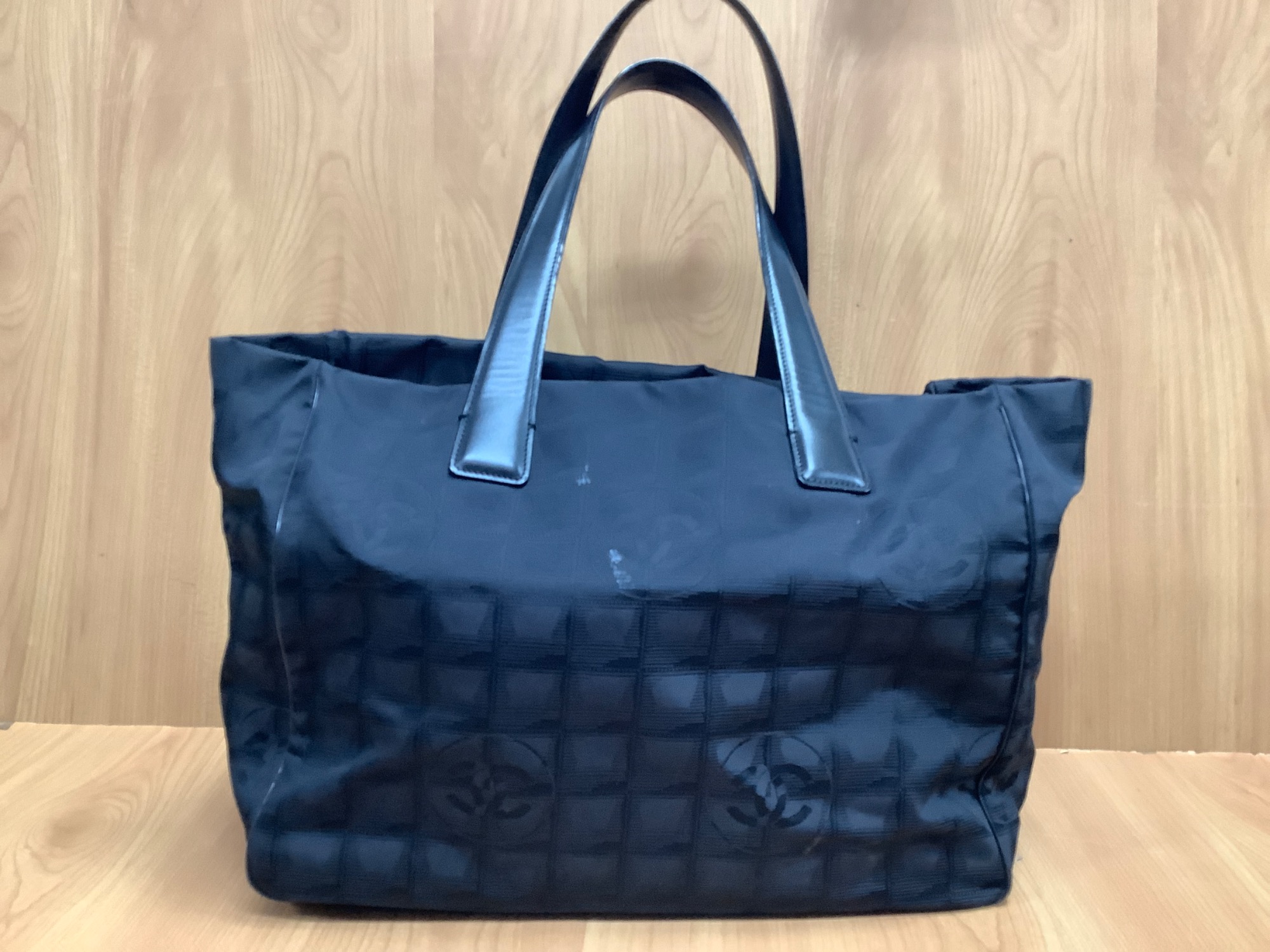 大きめトートで収納たっぷり！】CHANEL（シャネル）トートバッグ