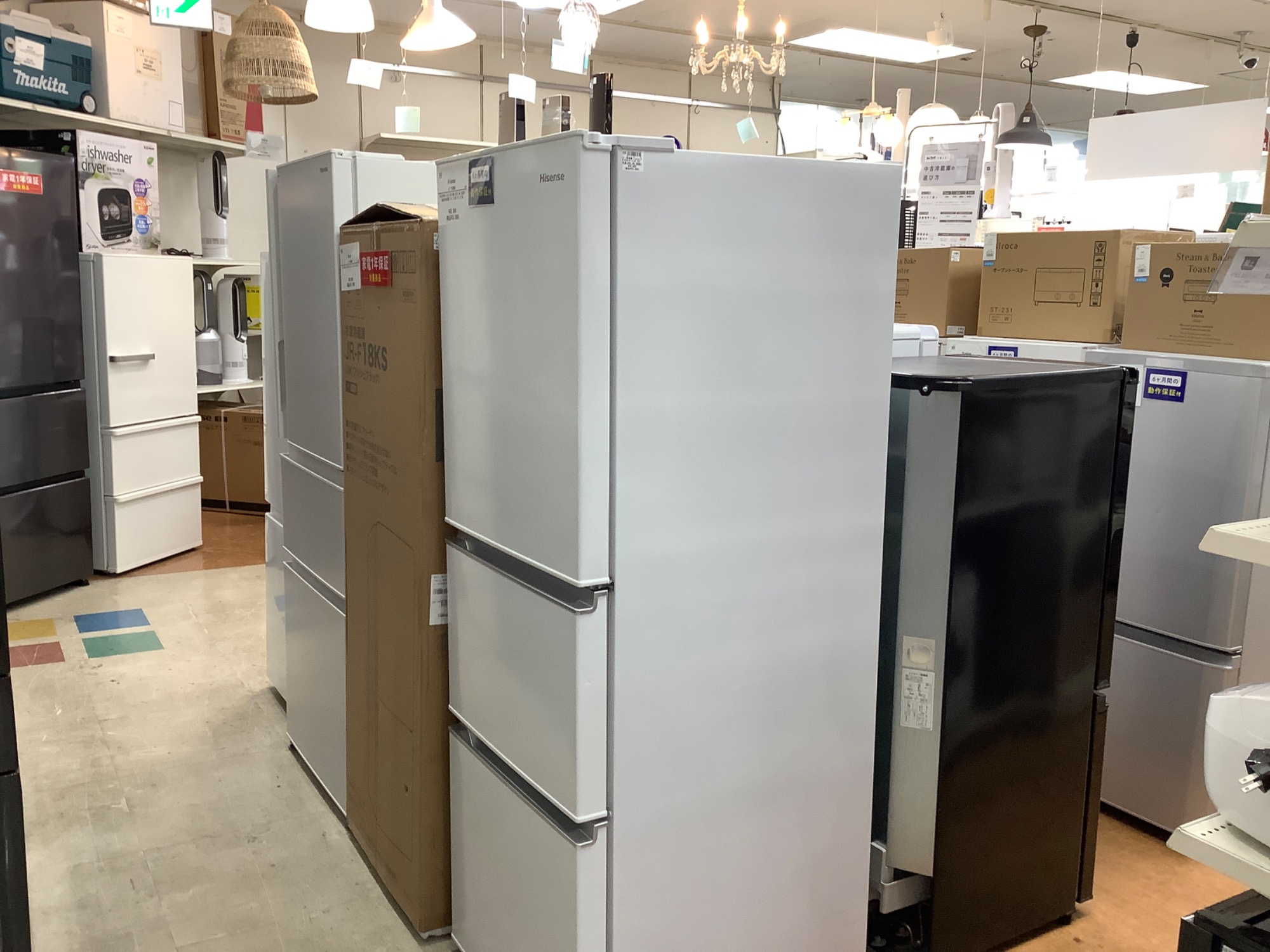 使いやすい工夫たくさん♪】TOSHIBA（トウシバ）3ドア冷蔵庫 GR-W33SC