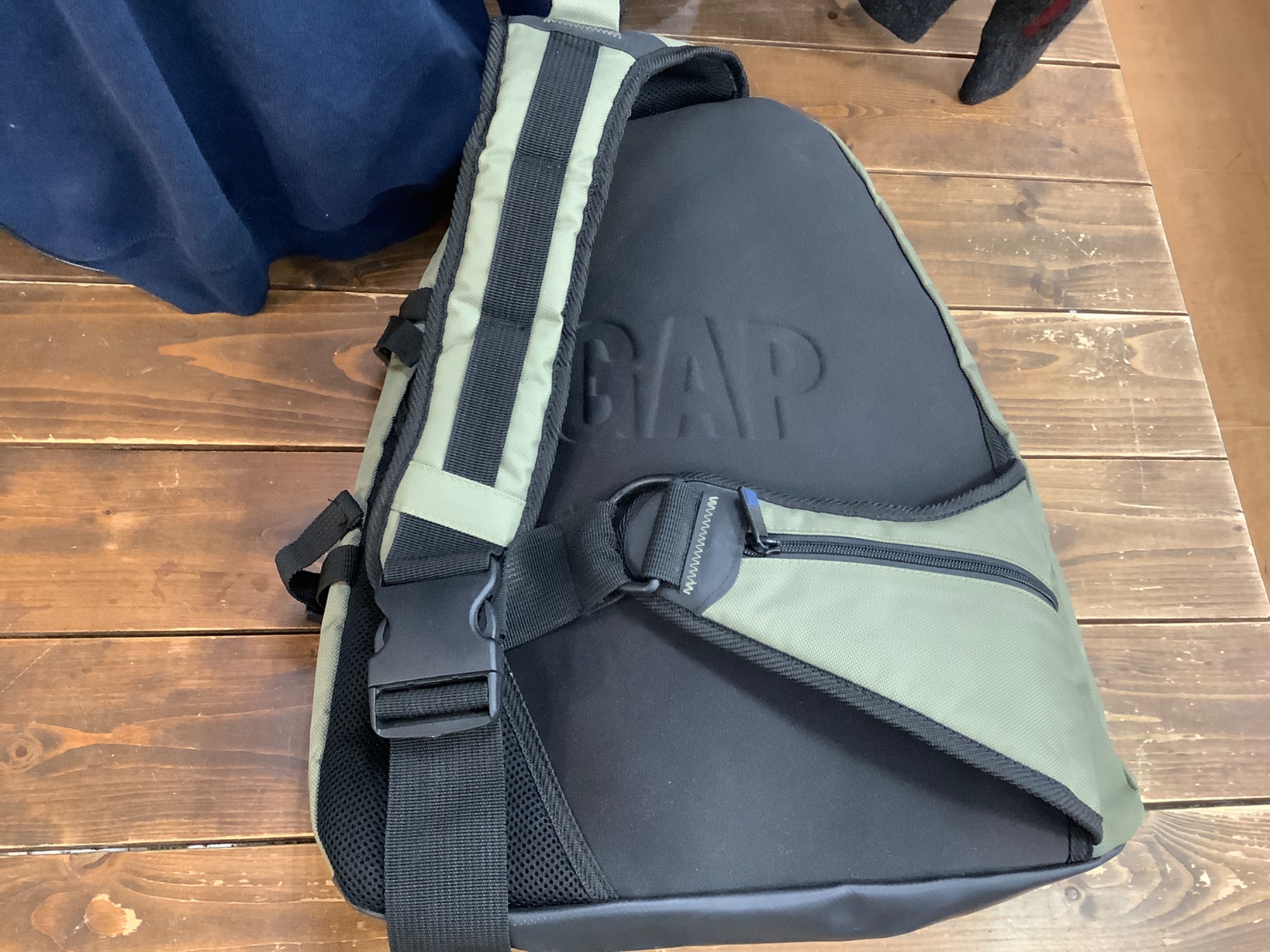オールドギャップ　スリングバッグ グレー　ブラック 中古・古着通販】OLD GAP (オールドギャップ) スリングバッグ