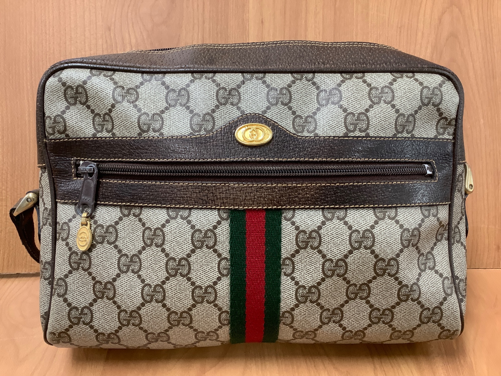 OLD GUCCI】GGラインのショルダーバッグが入荷いたしました