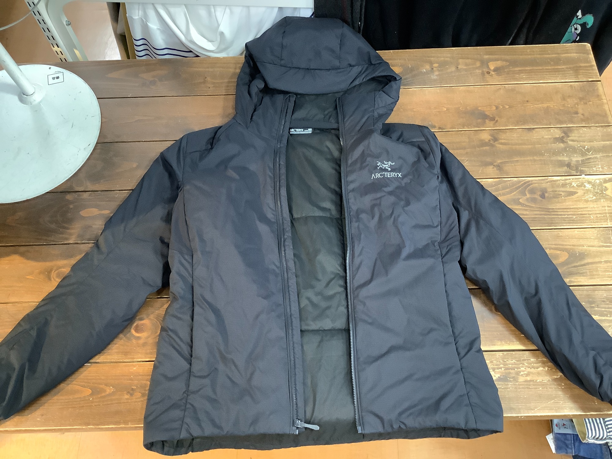 希少　ARC'TERYX / アークテリクス廃番コットンジャケット 体温調節に最適！】ARC'TERYX（アークテリクス）中綿ジャケット