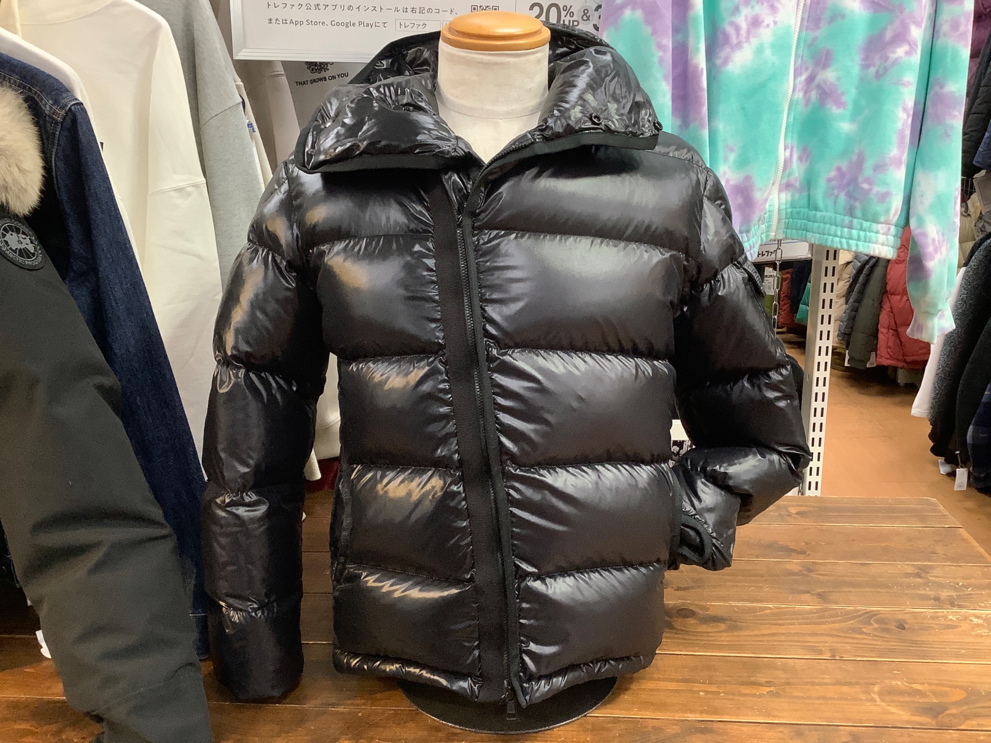 MONCLER (モンクレール)】 NEUBIC ダウンジャケット メンズ 0サイズ