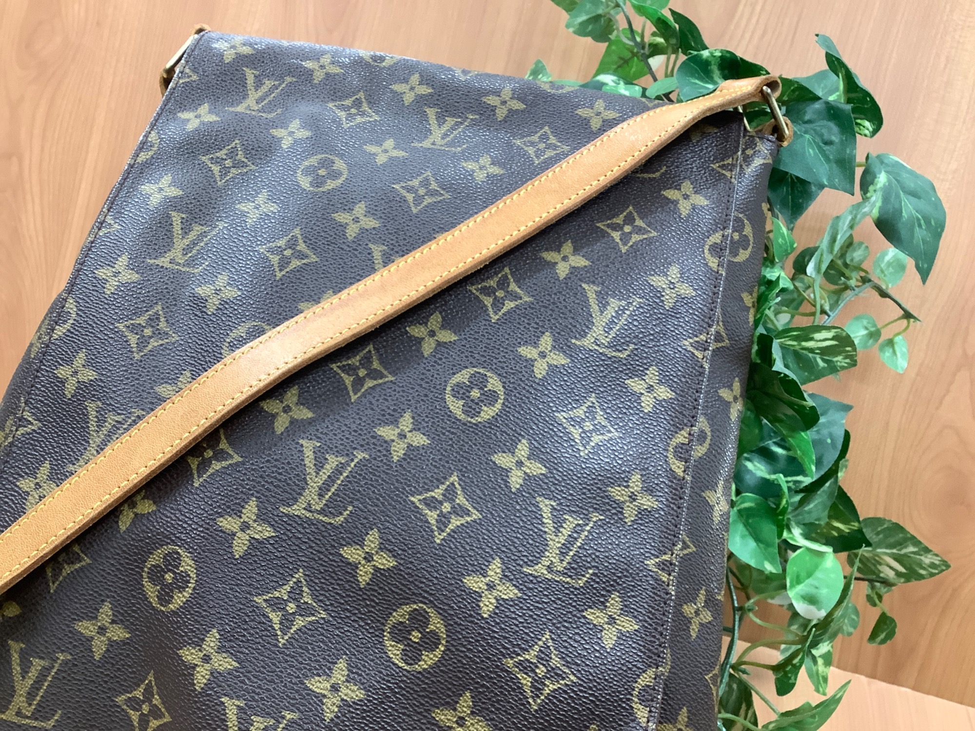 Louis Vuitton（ルイヴィトン）】ショルダーバッグ ミュゼット