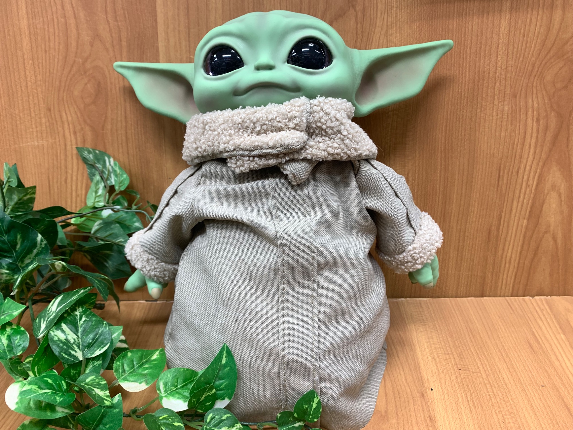 STAR WARS（スターウォーズ）】マンダロリアン 実寸大フィギュア が