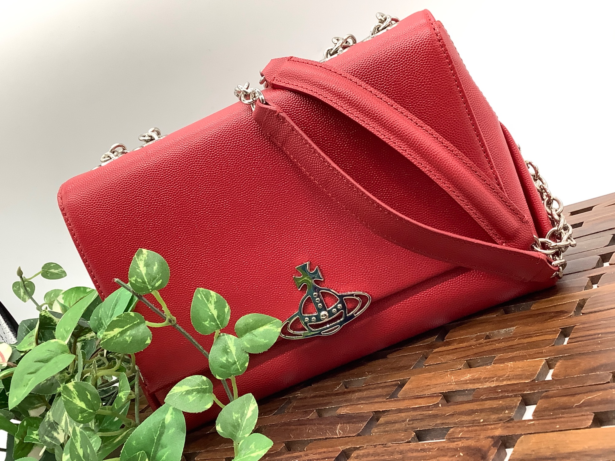 Vivienne Westwood（ヴィヴィアン「ウエストウッド）】 チェーン