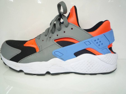 ナイキ(NIKE)のAIR HURACHE