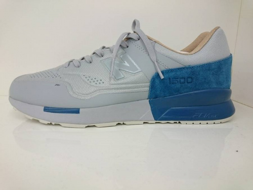 ニューバランス(new balance)のスニーカー