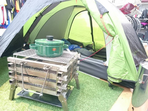 焚き火台のステンレスファイヤープレイス