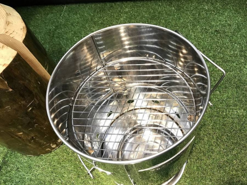 燻製器のスモーカー