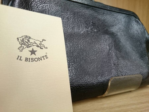 IL BISONTEの長財布