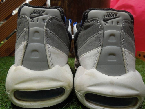 スニーカーのAIR MAX