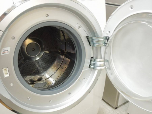 洗濯機のドラム式洗濯乾燥機