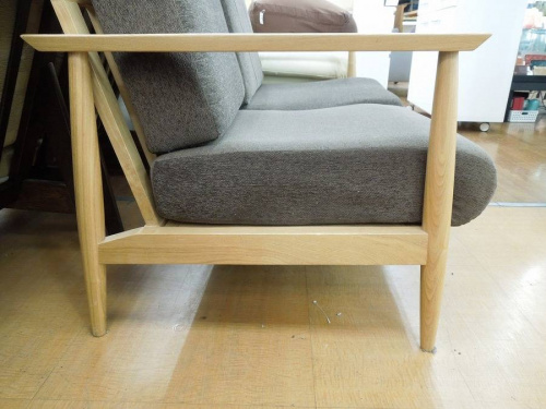 ソファーの立川