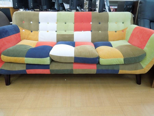 パッチワークのソファー