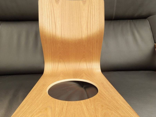 座椅子の天童木工