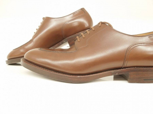 JOHN LOBBのUチップシューズ