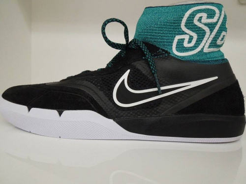 ナイキ（NIKE）のNIKE SB