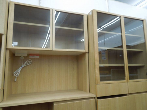 家具・インテリアの食器棚