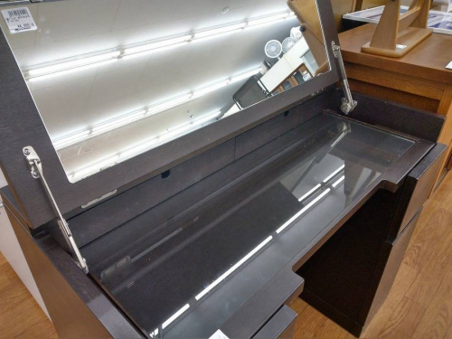 デスクの日野橋家具