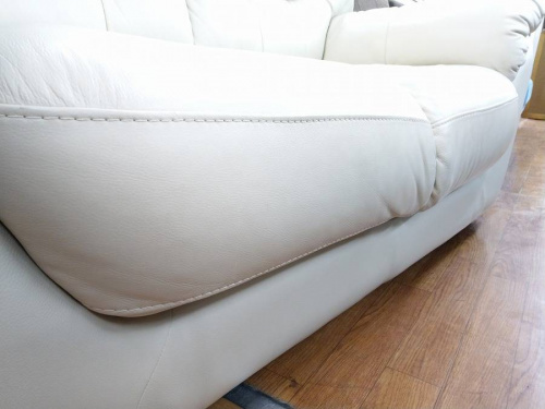 村内ファニチャーの2人掛けソファー