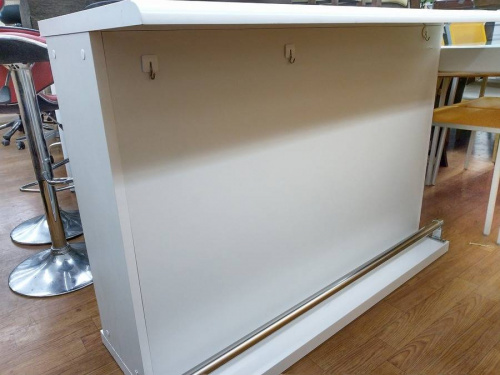 カウンターのカウンターテーブル