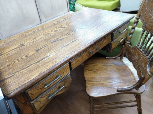 家具のライティングデスク