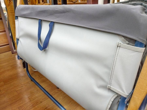 ベンチのGoing Furniture