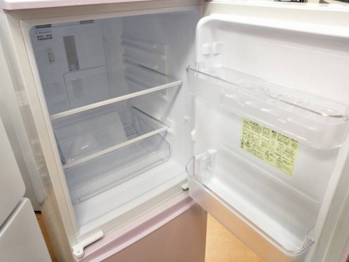 冷蔵庫の2ドア冷蔵庫