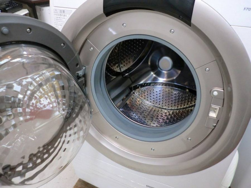 ドラム式洗濯機の洗濯機