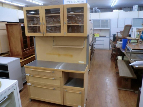 家具・インテリアの食器棚