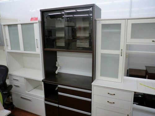 家具・インテリアの食器棚