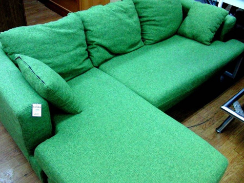 家具のソファ
