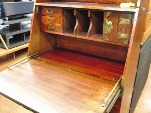 ライティングビューローの立川中古家具
