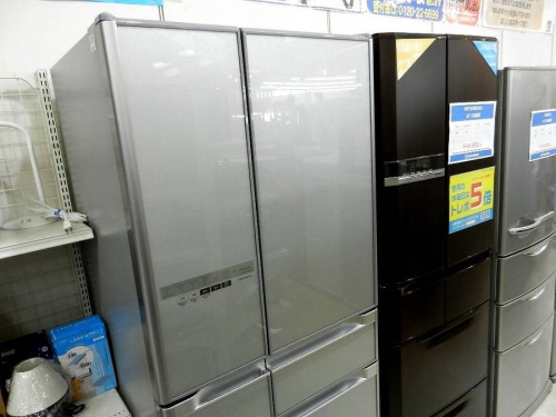 生活家電の6ドア冷蔵庫