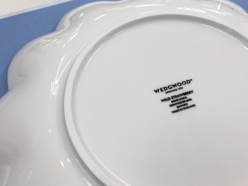 プレートのWEDGWOOD