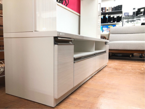 ローボード・テレビ台の中古　テレビ台