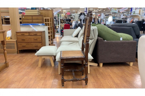 イスのダイニングチェアー