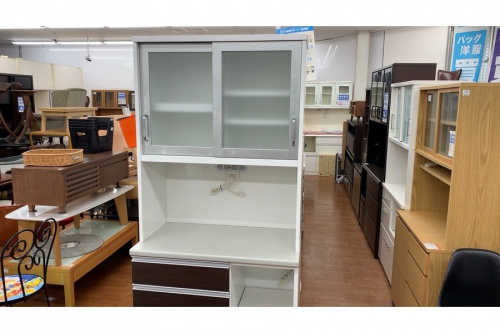 家具のカップボード・食器棚