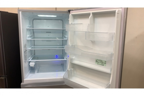 冷蔵庫の5ドア冷蔵庫