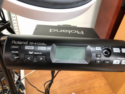 打楽器の電子ドラム