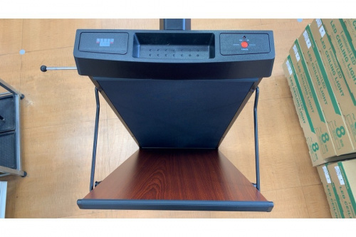 ズボンプレッサーのCorby