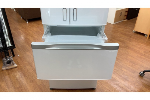 5ドア冷蔵庫のTOSHIBA