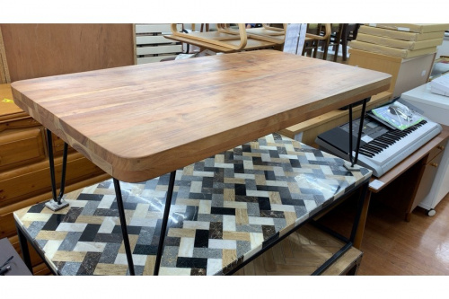 テーブルのセンターテーブル