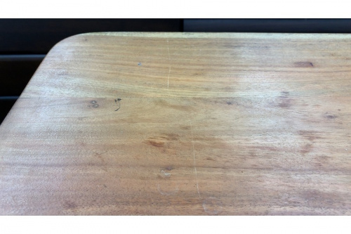 センターテーブルのNOCE