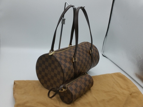 LOUIS VUITTONのバッグ