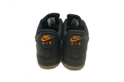 NIKE　のナイキ