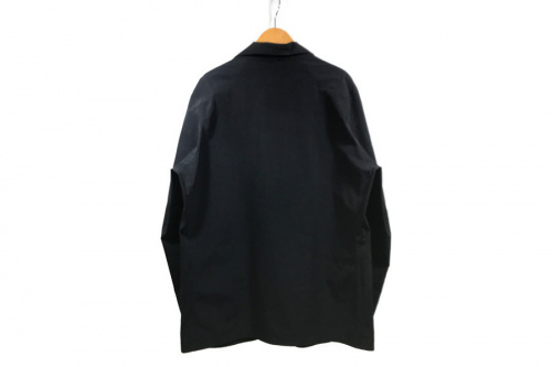 ジャケットのTHE NORTH FACE