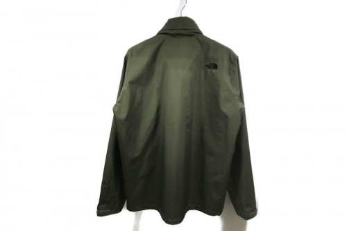 ジャケットのTHE NORTH FACE